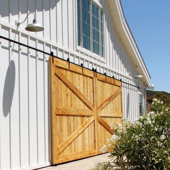 🌻 Meet your Posher 🌻 - Picture 2 of 10